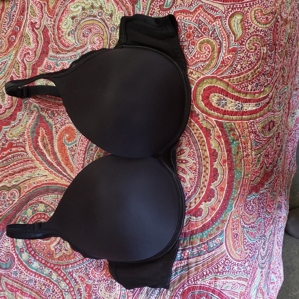 Cacique black bra
